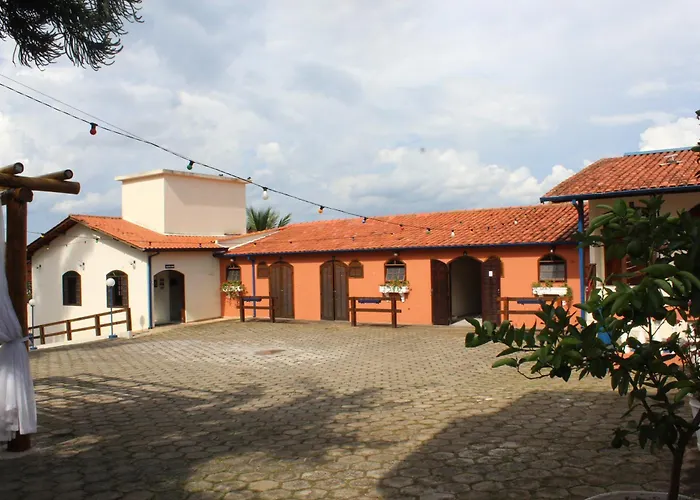 Pousada Encantos De Socorro